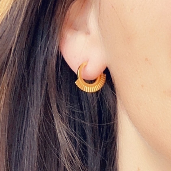 14k Gold Huggie Half Hoops - Picture 7 of 8